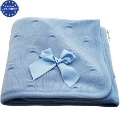 Couverture bébé en maille tricot bleu outremer doublé polaire