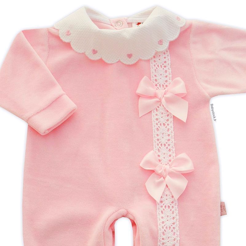 Ravissant pyjama en velours rose taille 0 à 3 mois pour votre adorable bébé