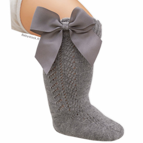 Chaussettes bébé montantes en coton gris avec noeud ottoman