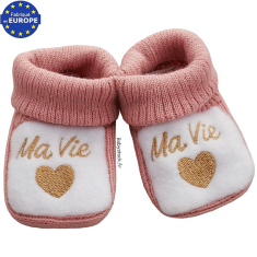Chaussons bébé fille en maille rose thé broderie dorée Ma Vie