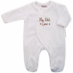Pyjama dors bien unisexe velours blanc brod&eacute; Mon petit coeur beige