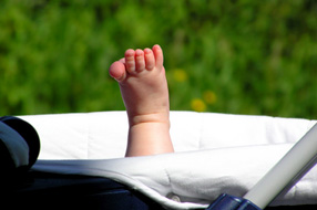 Bébé en promenade