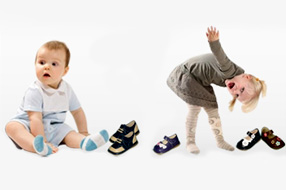 Les premières chaussures de bébé