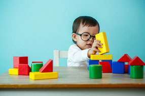 Quels jouets en bois pour bébé ?